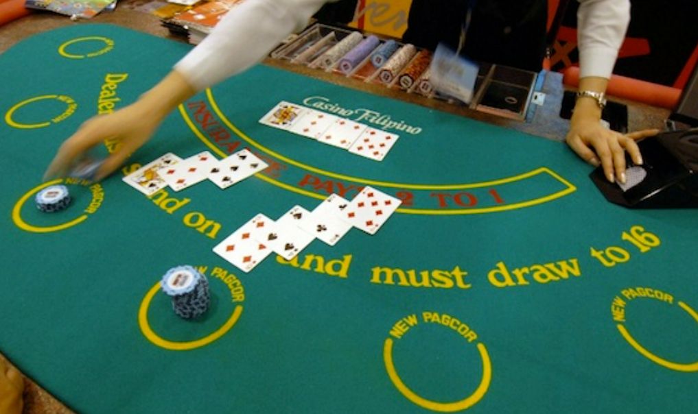 ایک اکاؤنٹ بنائیں یا Lucky Slots Casino کیسینو میں لاگ ان کریں۔